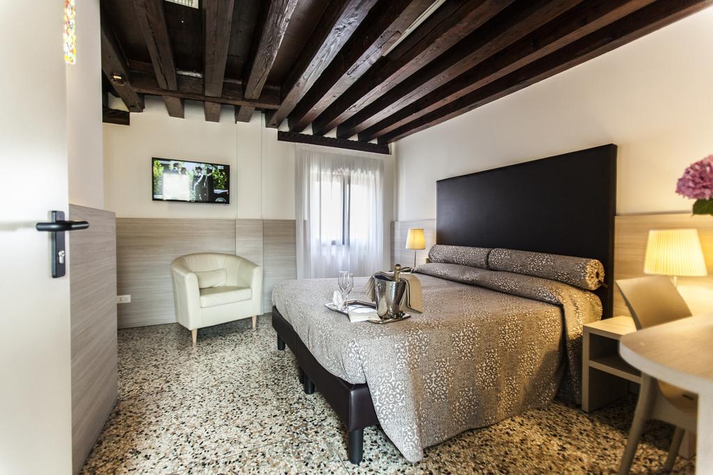 Bed & Breakfast Foresteria Levi 2*