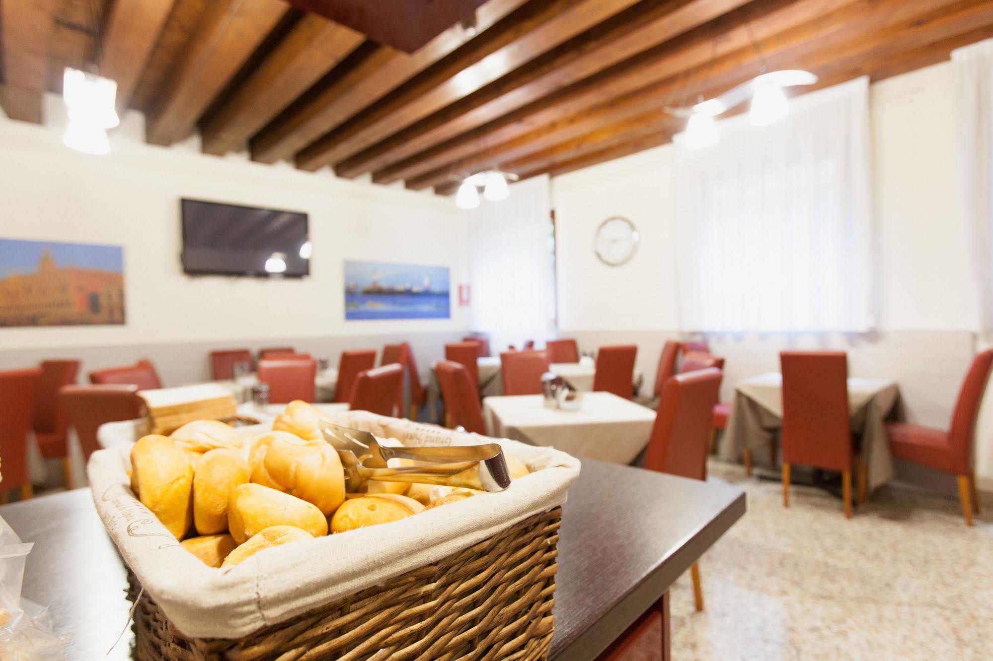 Foresteria Levi Bed & Breakfast 2*